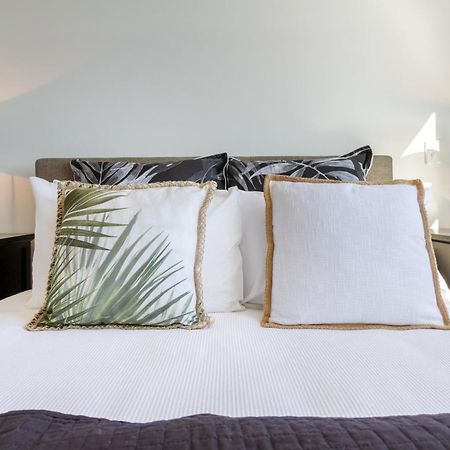 Central Escape On Cashel Street 2 Bed 2 Bath クライストチャーチ エクステリア 写真