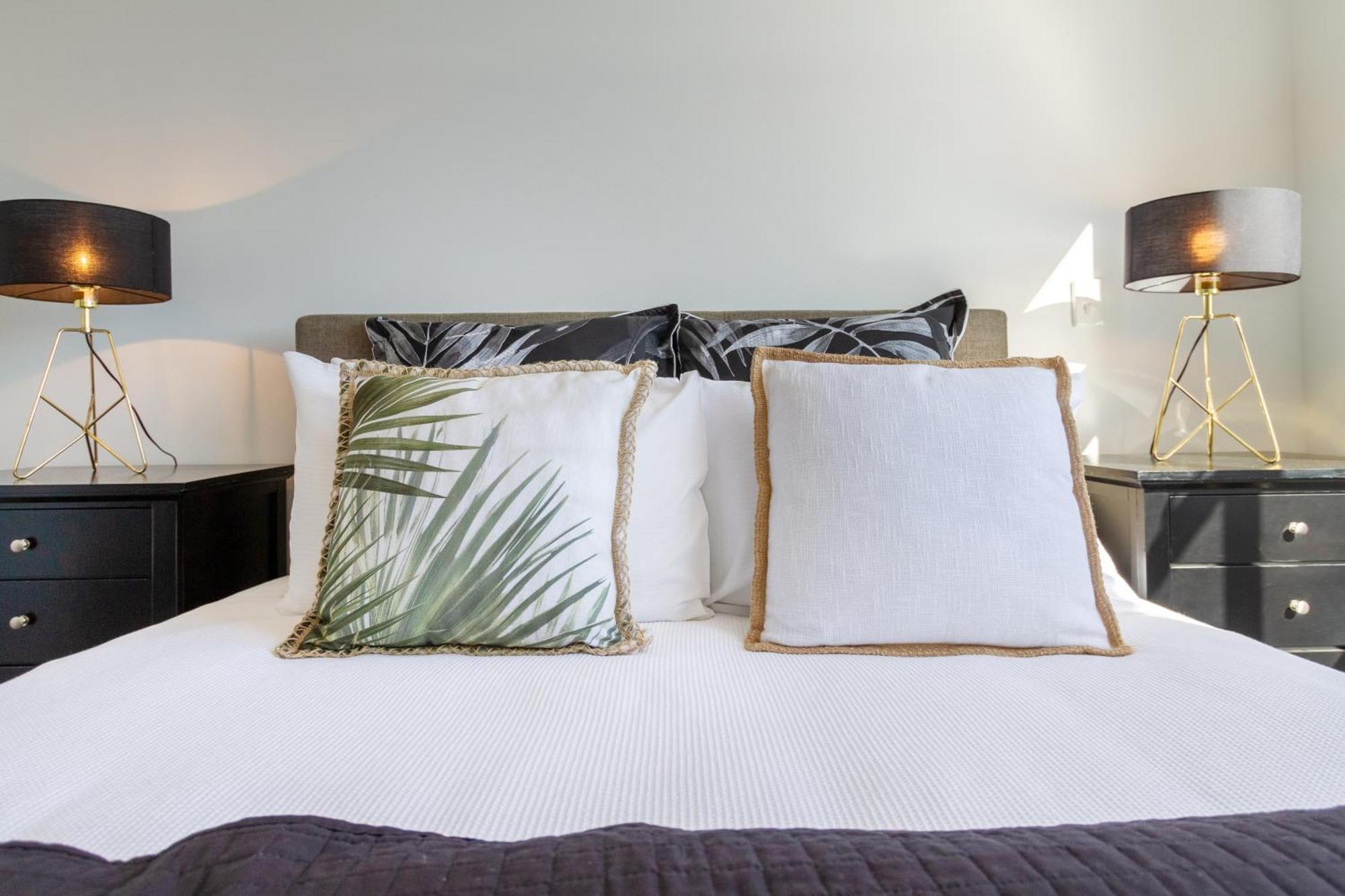 Central Escape On Cashel Street 2 Bed 2 Bath クライストチャーチ エクステリア 写真