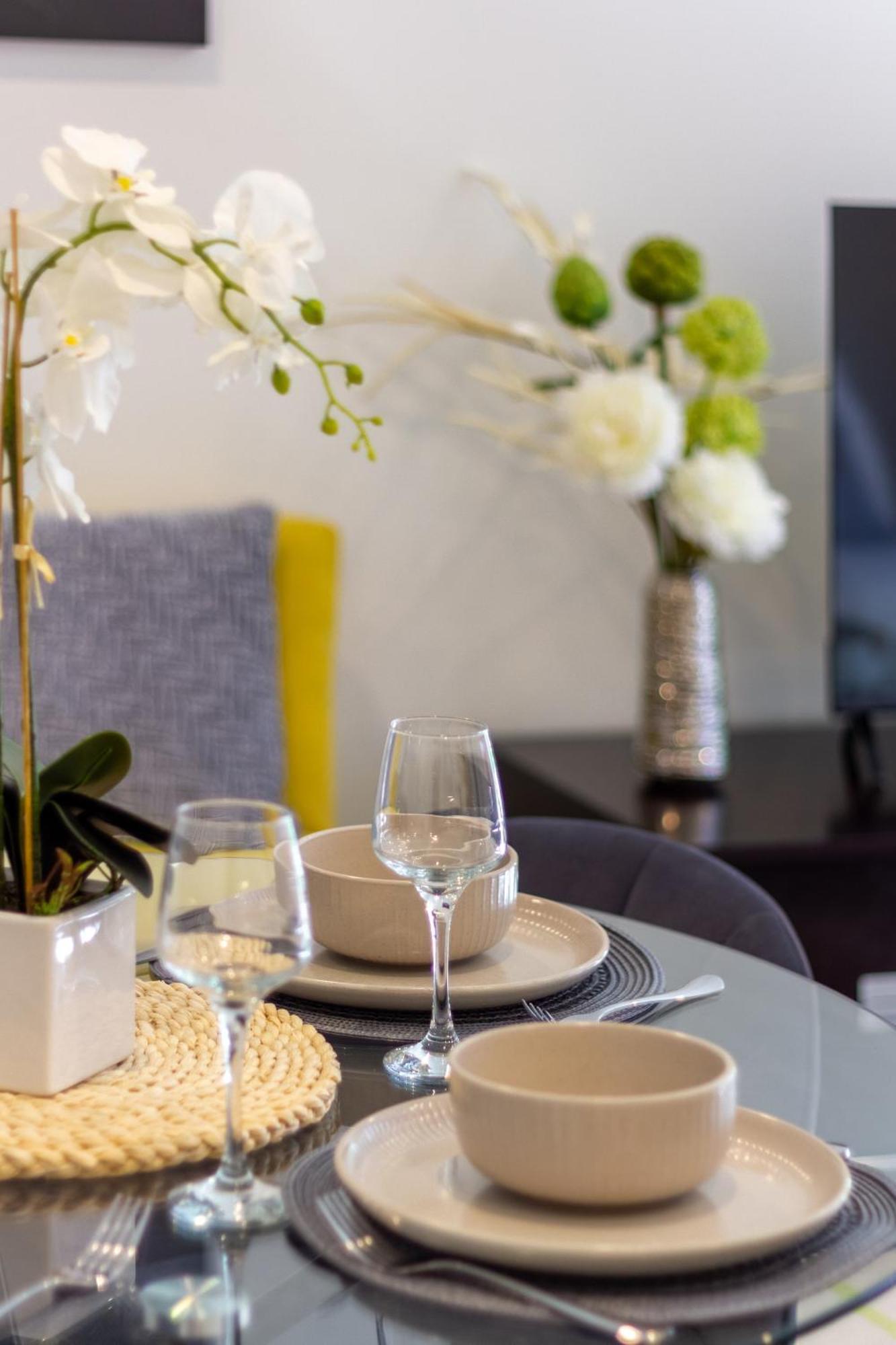 Central Escape On Cashel Street 2 Bed 2 Bath クライストチャーチ エクステリア 写真