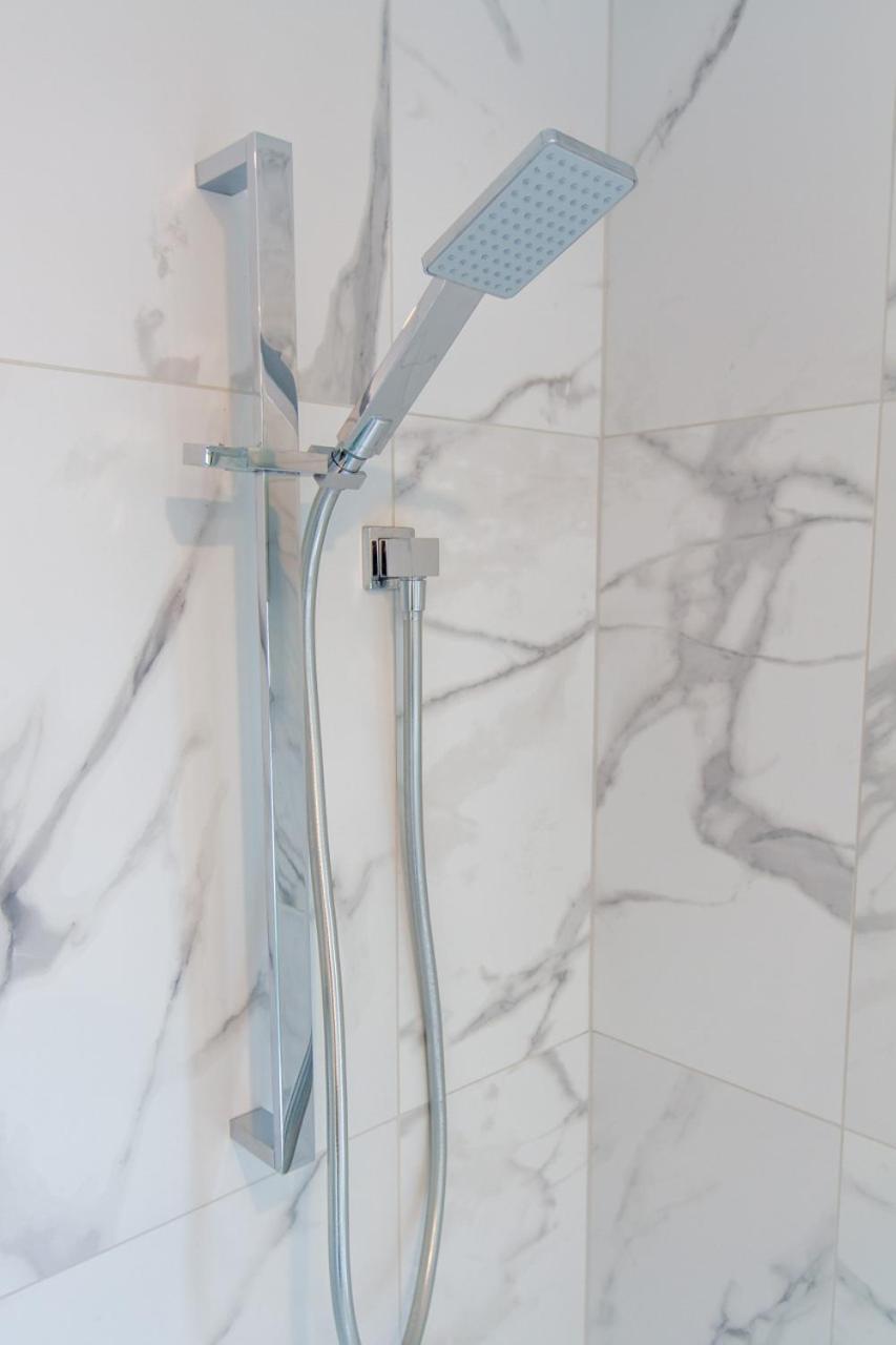 Central Escape On Cashel Street 2 Bed 2 Bath クライストチャーチ エクステリア 写真