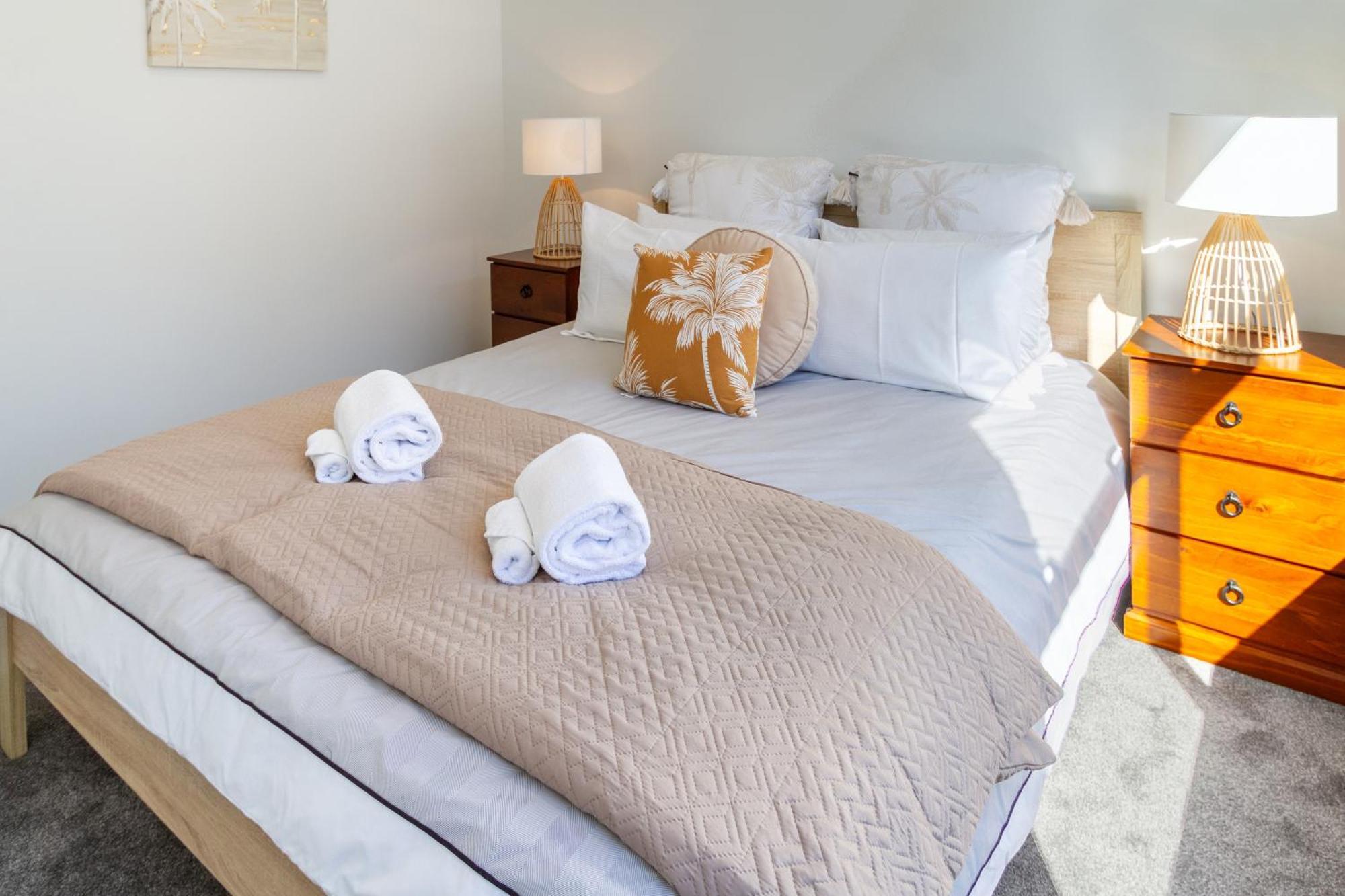 Central Escape On Cashel Street 2 Bed 2 Bath クライストチャーチ エクステリア 写真